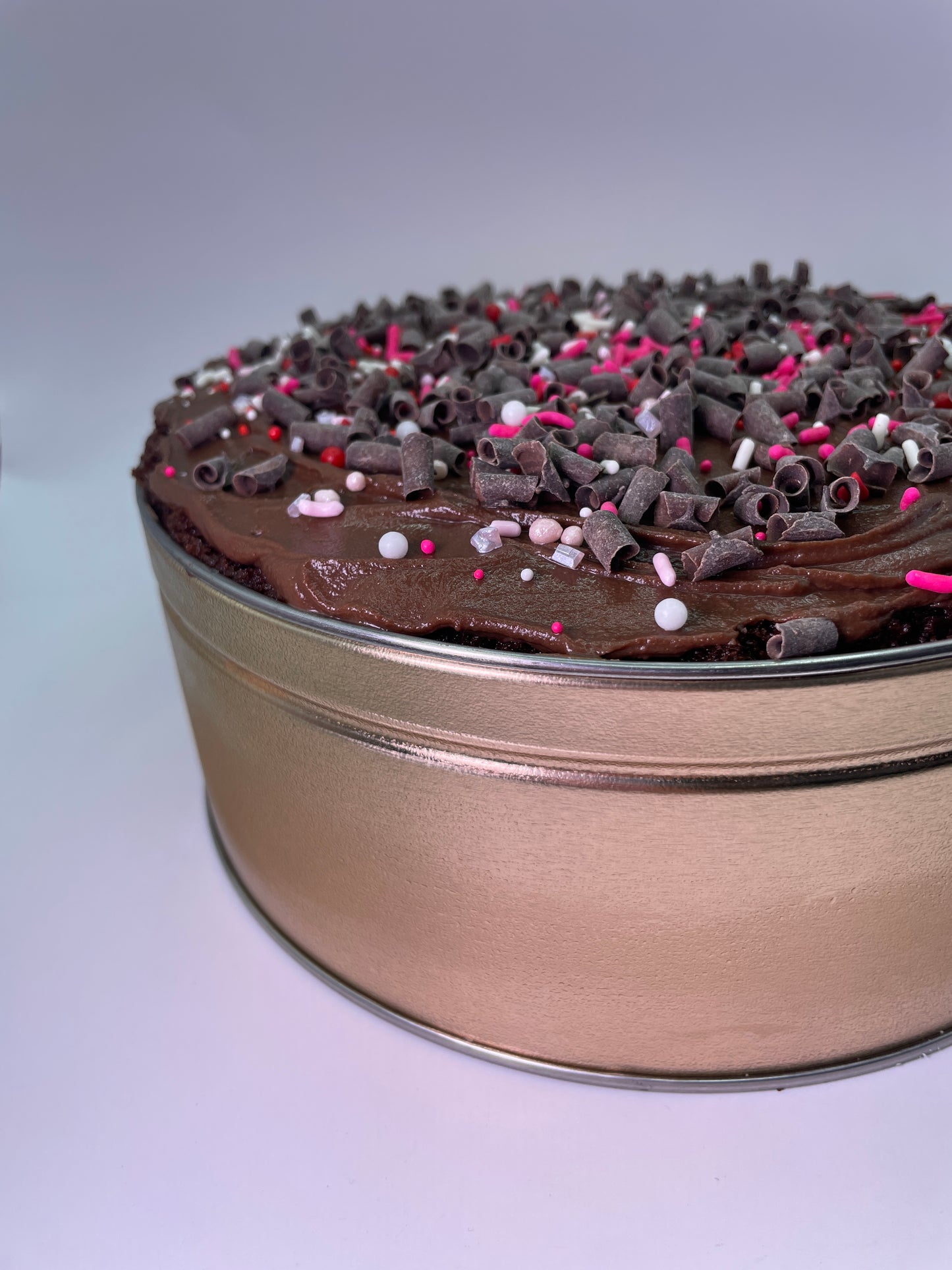 FULL FUDGE CAKE 8 inch